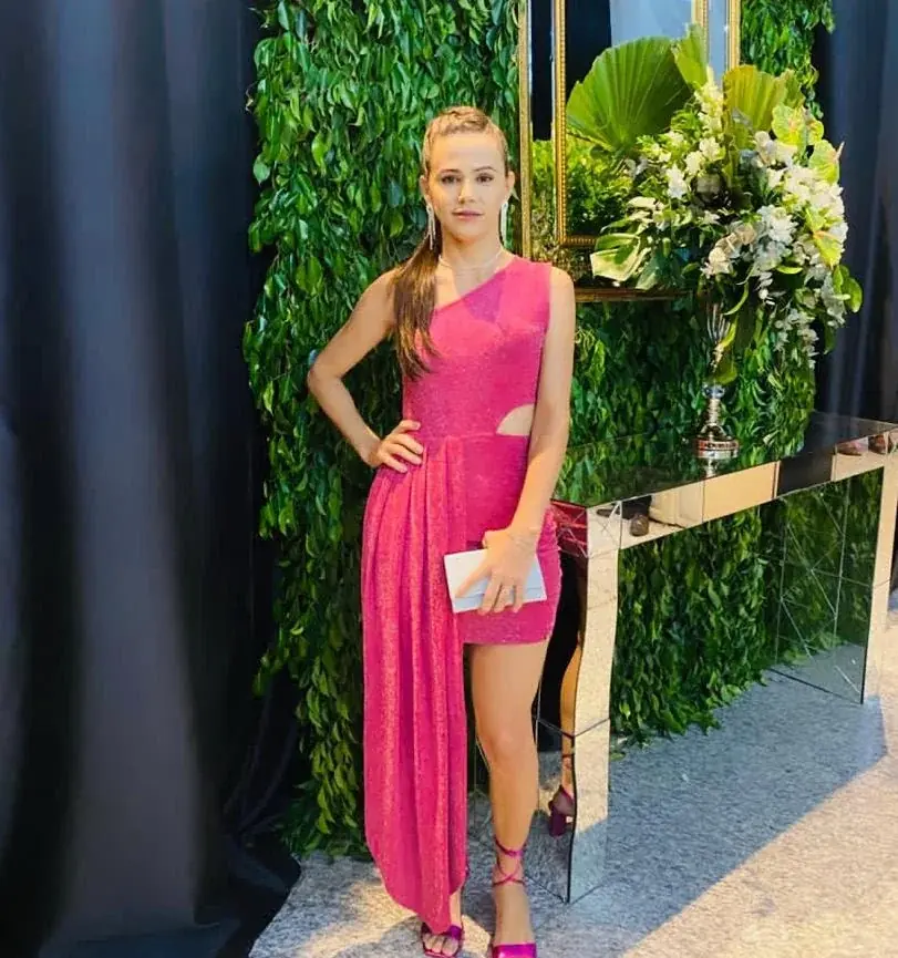 Vestido criado para festa pelo Ateliê Maria Lima